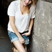 Luise Baehr beine