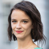 Lynn Van Royen