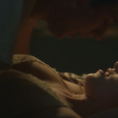 Maika Monroe 