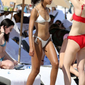 Malia Ann Obama sexy