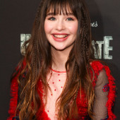 Malina Weissman 