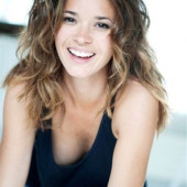 Maud Jurez 