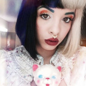 Melanie Martinez makeup