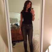 Melanie Sykes sexy