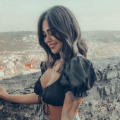 Melissa Damilia