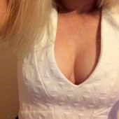 Melissa Johns sexy