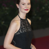 Mia Wasikowska hot