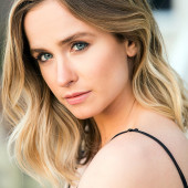 Michaela Sprague wallpaper
