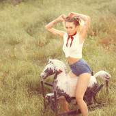 Miley Cyrus body
