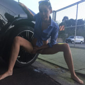 Miley Cyrus leaked pics