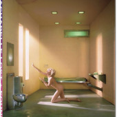 Miley Cyrus nude