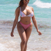 Moriah Mills beach