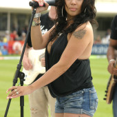 Mutya Buena 