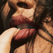 Nadia Pires sexy