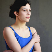 Naomi Achternbusch body