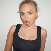 Natalie Alyn Lind