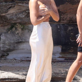 Natasha Oakley nude