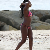 Naturi Naughton body