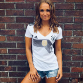Nele Schenker 