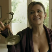 Nia Peeples 