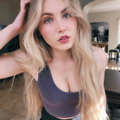 Nicki Taylor 