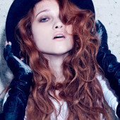 Nicole Fox hot