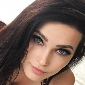 Niece Waidhofer