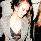 Nina Dobrev