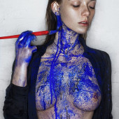Olga Kobzar topless