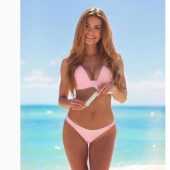 Pamela Reif bikini