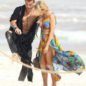 Paris Hilton oops
