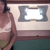 Phoebe Cates