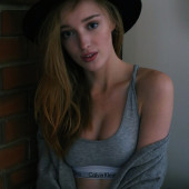 Phoebe Dynevor
