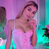 Pia Mia Perez nude