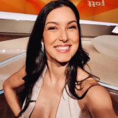 Rebecca Mir 