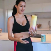 Rebecca Mir 
