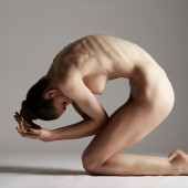 Rebekah Underhill oben ohne