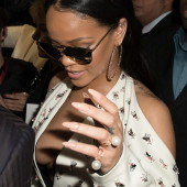 Rihanna hot
