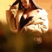 Rihanna oops
