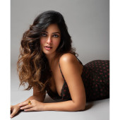 Riya Sen