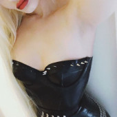 Romanie Smith