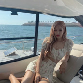 Rose Park Chaeyoung 