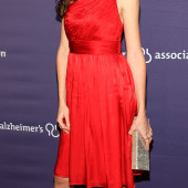 Saffron Burrows