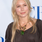 Sarah Carter