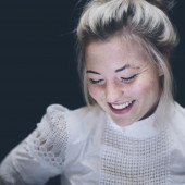 Sarah Mahita wallpaper