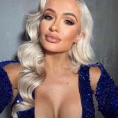 Scarlett Bordeaux