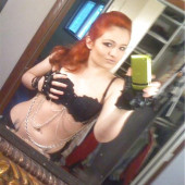 Scarlett Bordeaux sexy