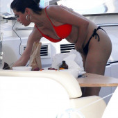 Selena Gomez nude