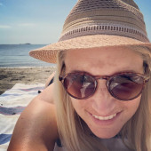 Selina Wagner selfie