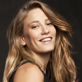 Serenay Sarikaya